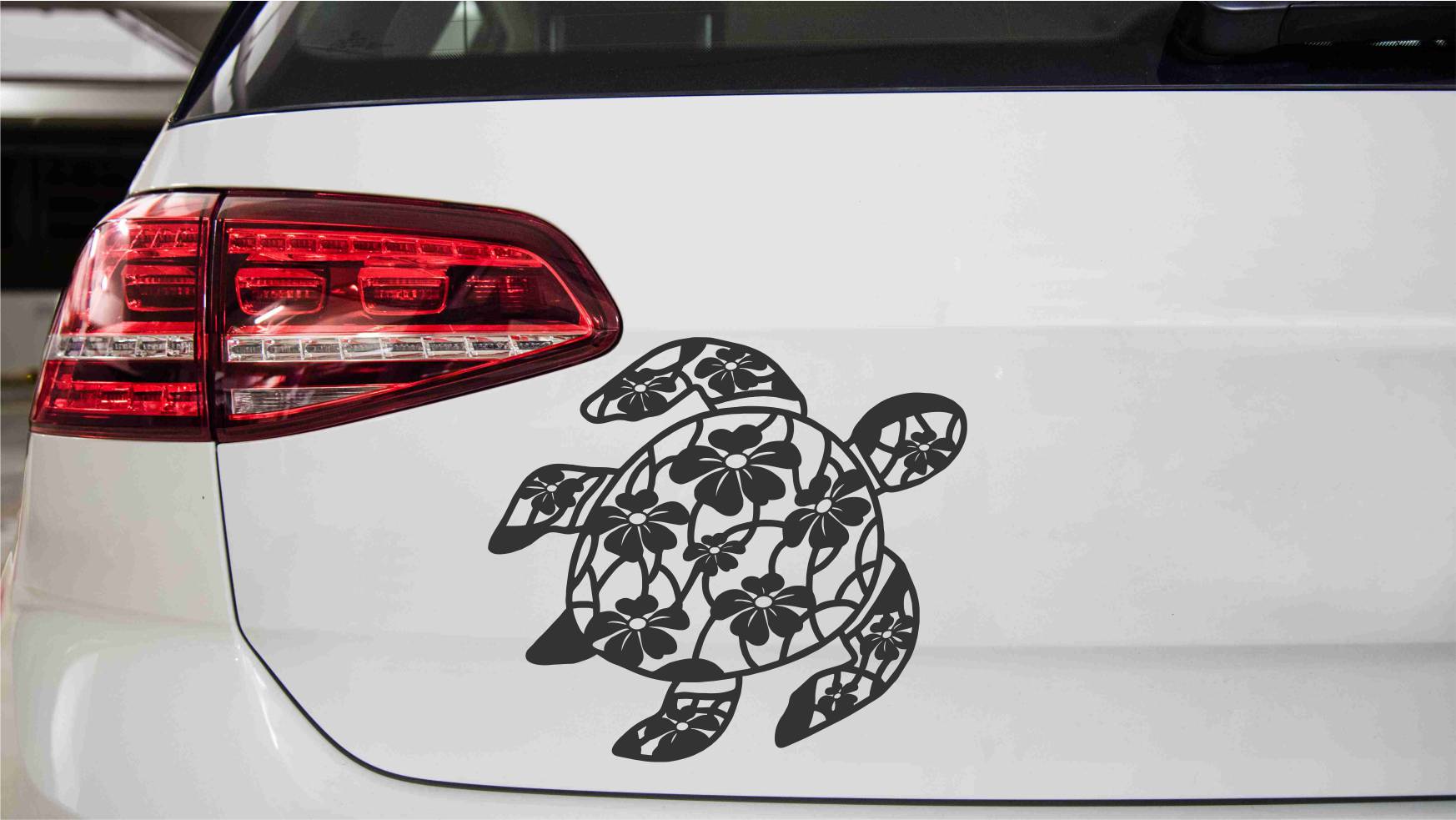 Schildkröte Hawaii mit Lotusmuster Autoaufkleber