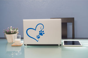 aufkleber-laptop-herz-mit-hundepfoten-azurblau